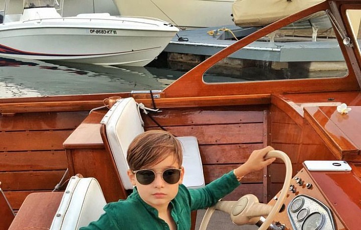 Alonso Mateo loves fashion. Or his mother does?