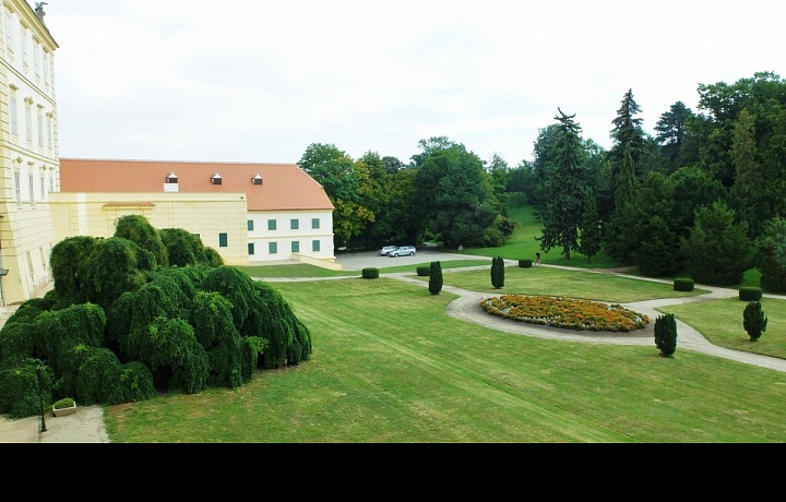 Valtice Castle, gardens