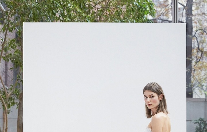 Decent and elegant wedding dress