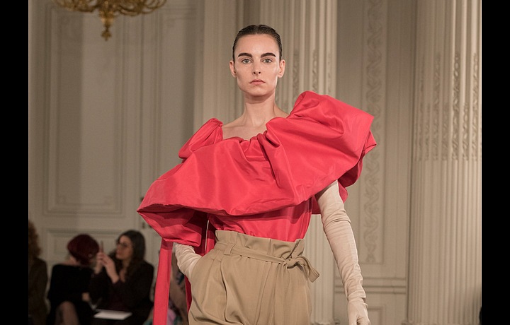 The show started with very atypical pieces