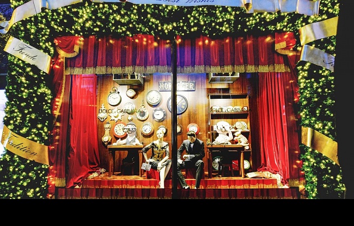 Harrods' windows by Dolce & Gabbana