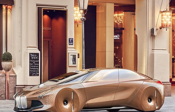 BMW Vision Next 100 
