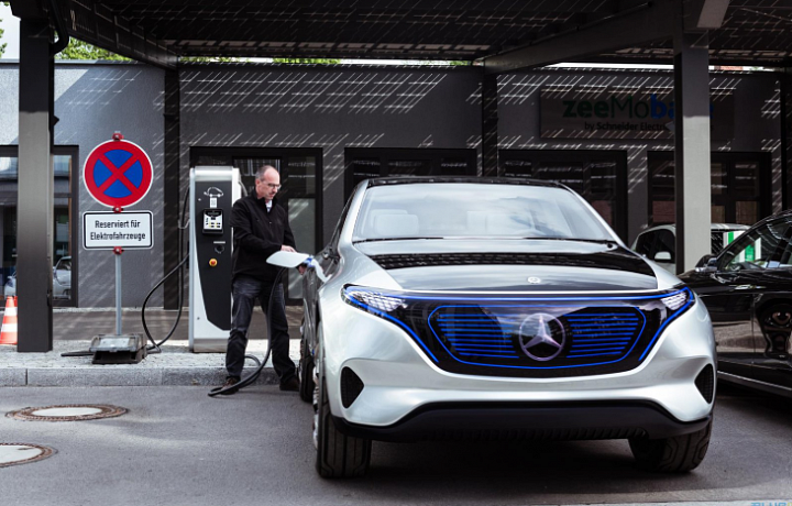 Mercedes EQC - dobíjení