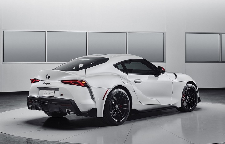 Toyota Supra GR 2019 in white 
