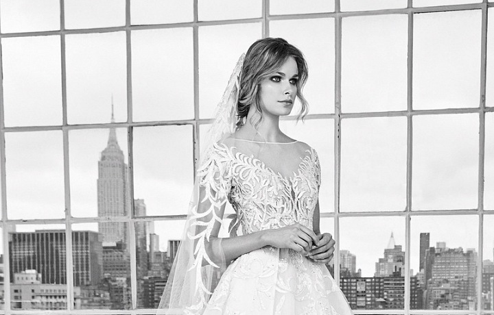 Luxurious wedding dress