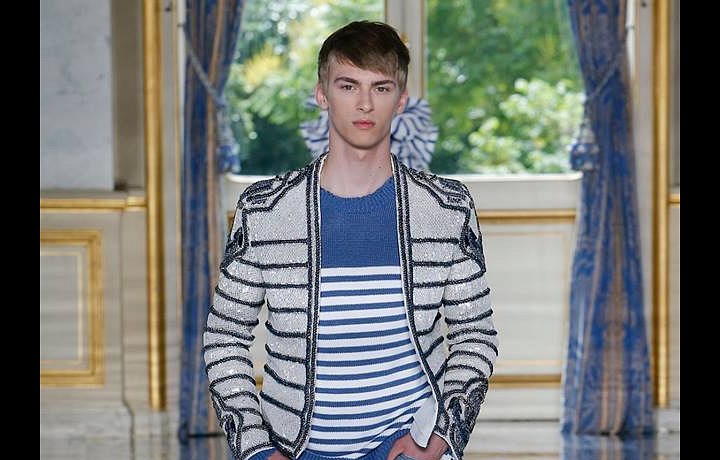 V kolekci se hojně objevuje džínovina