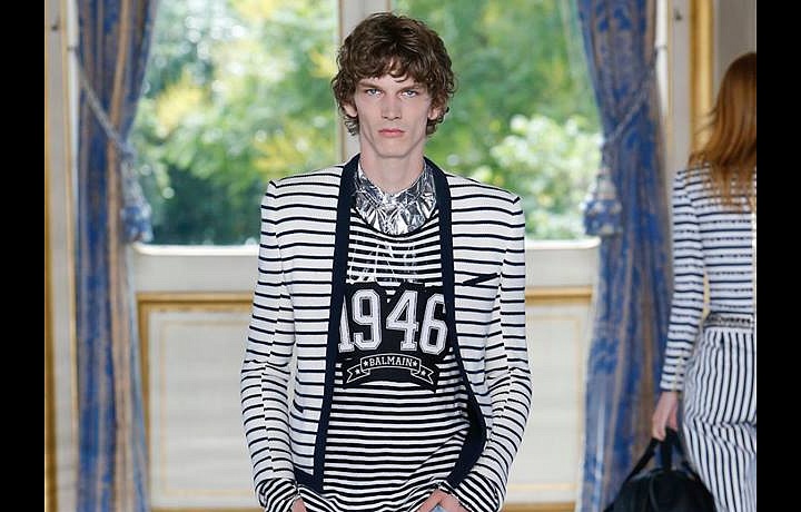 V kolekci se hojně objevuje džínovina