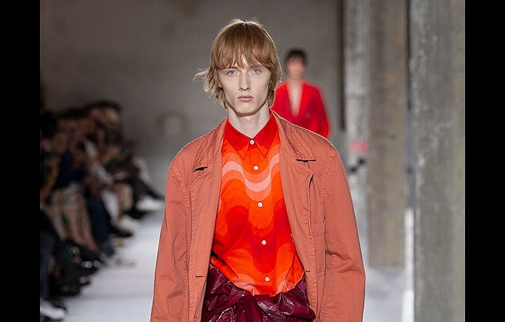 Waves in the collection