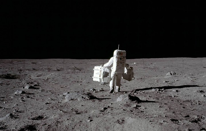 Malý krok pro člověka, velký skok pro lidstvo.