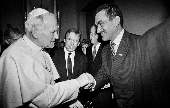 1990 - with Václav Havel and Jan Pavel II., Prague castle