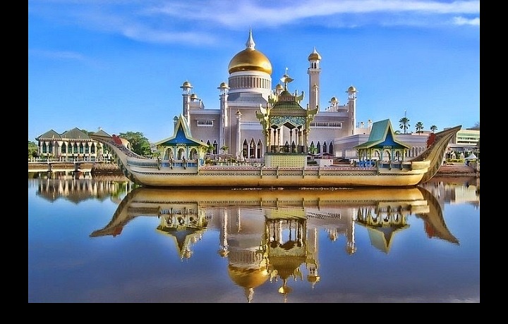The largest palace in the world