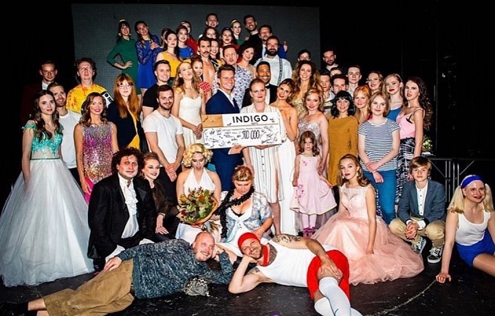 Sportovec si divadelní prostředí velmi oblíbil. 