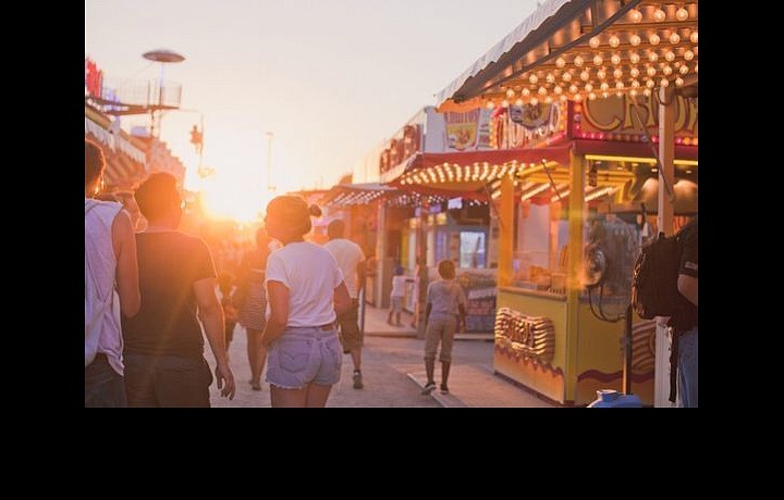 Lunapark Foraine des Tuileries.
