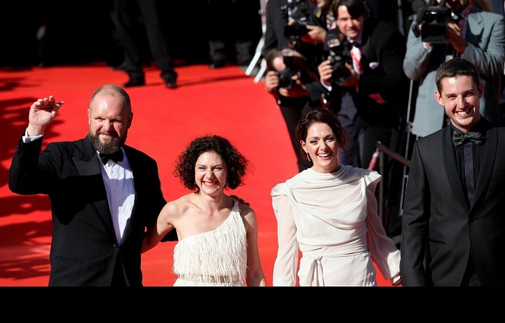 producent David Ondříček, actress Martha Issová and actress Klára Issová s přítelem