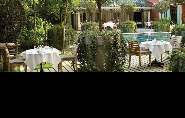 Luxury outdoor sittings