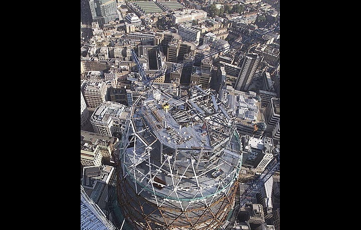 Skyscraper 30 St Mary Axe when builded