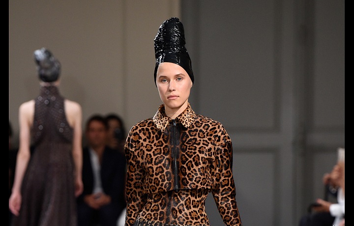 There are also luxurious animal patterns