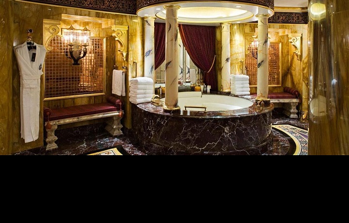 Luxurious bathroom