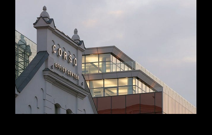 Corso II Karlín, Prague