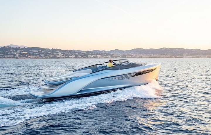 Princess R35 in Cannes