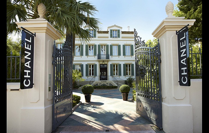 Chanel Saint-Tropez, vila La Mistralée