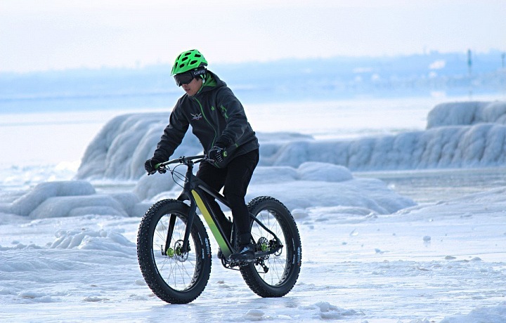 Snow is ideal for Fat Bike!