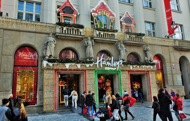 Hamleys - exterior