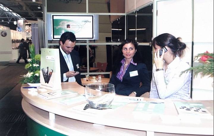 One of their first jobs was at a well-known Korean company, where she learned time management.