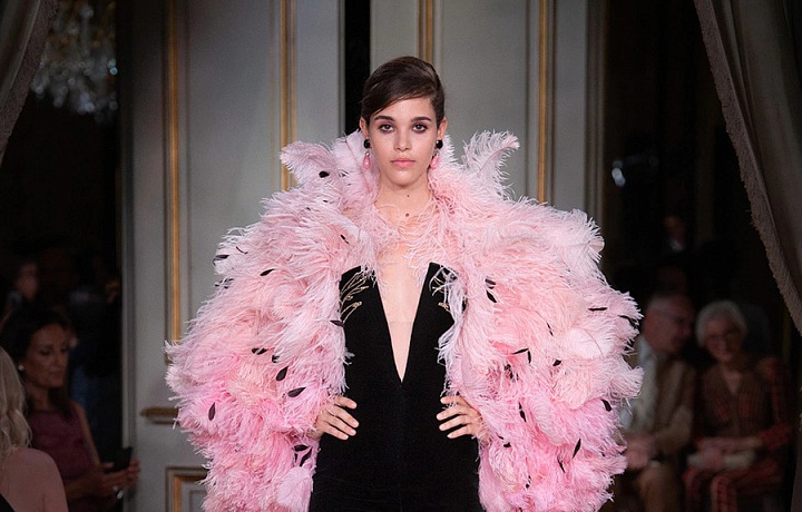 The collection also includes ostrich feathers