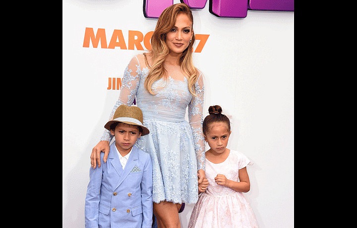 Jennifer Lopez with kids