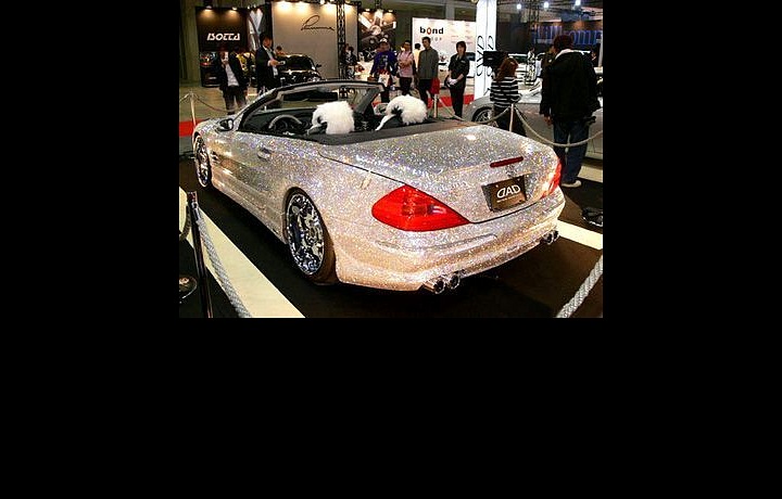 Mercedes-Benz SL600 full of diamonds