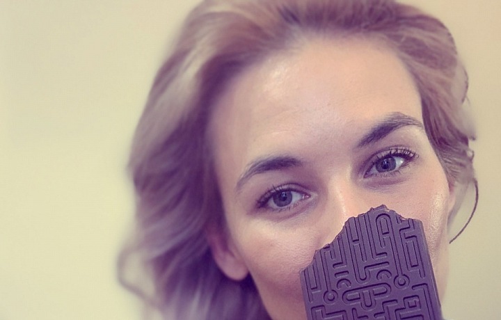 Šárka eats four chocolates a day