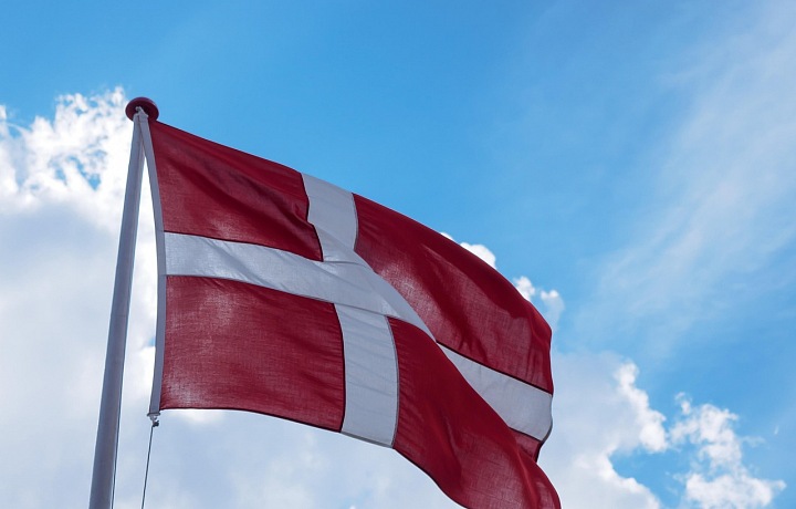 Zástava Dánska.