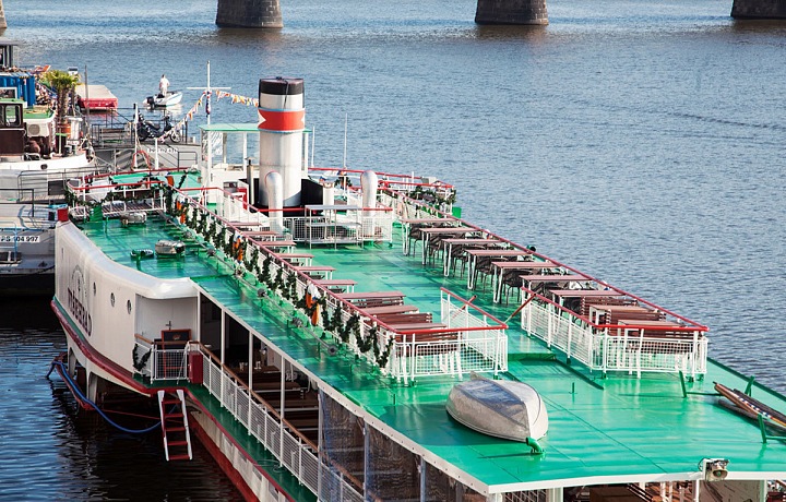 The Vyšehrad Steamboat