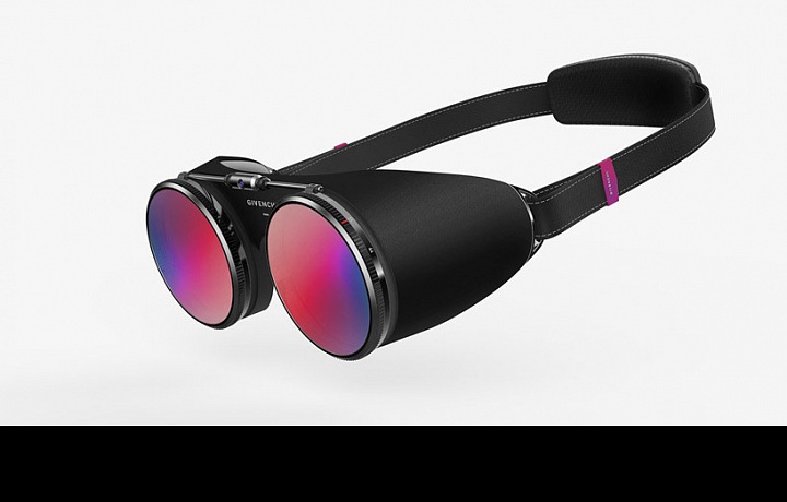 Givenchy glasses with VR