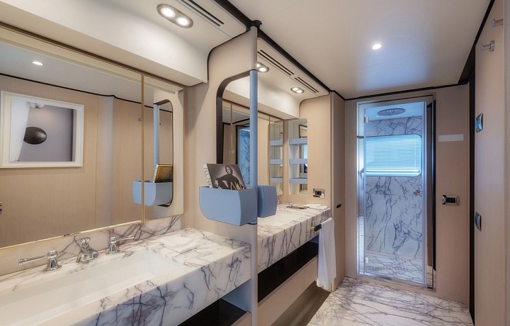 Luxury interior of Grande 32 Metri