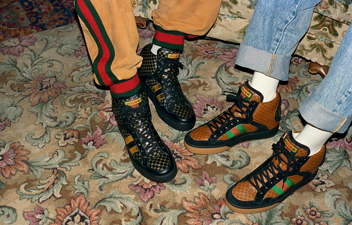 The collection consists of stylish accessories