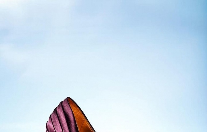 Vice Admiral Amylin Holdo – Laura Dern