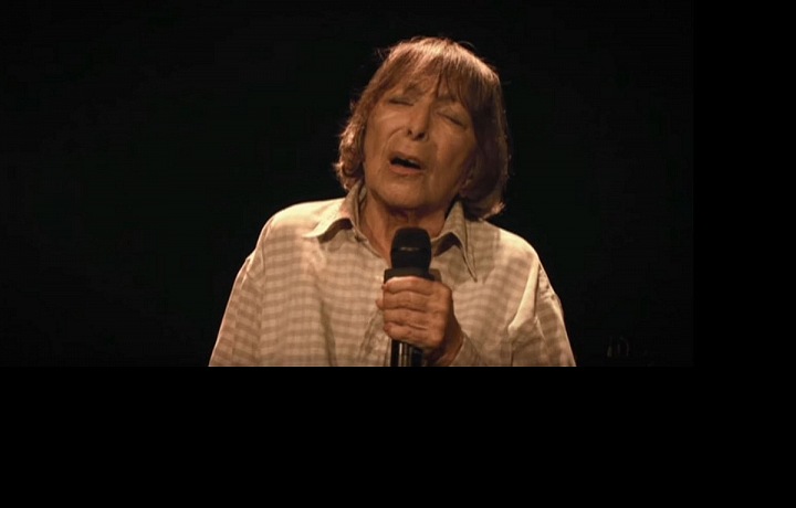 Hana Hegerová lives to a respectable 88 years.