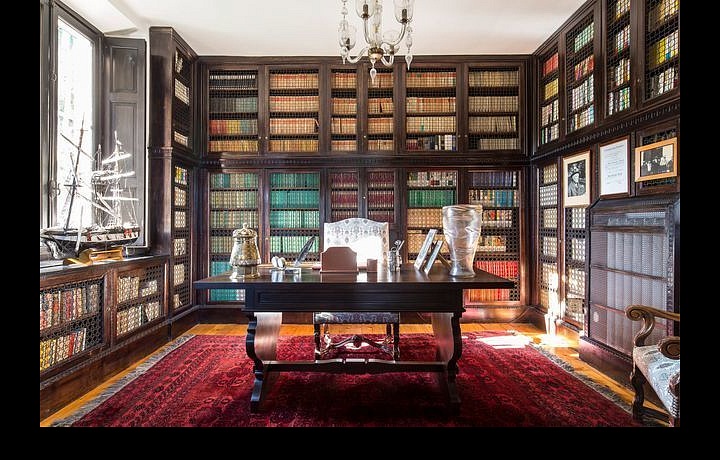 A library with study room