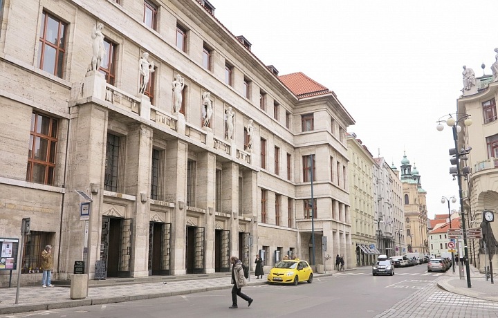 Municipal Library building, Mariánské náměstí