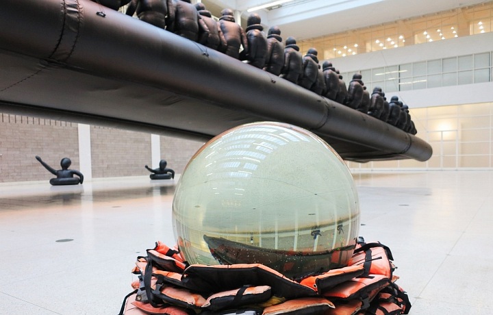 Zákon cesty, Aj Wej-wej