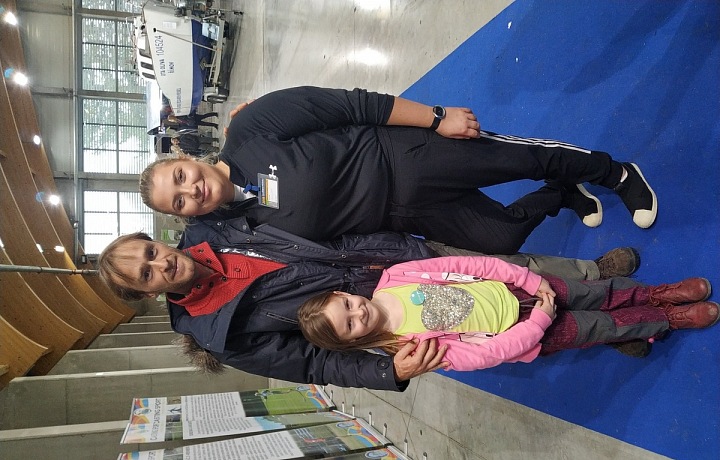 Jakub Vágner se snaží Katce pomoct s propagací sportu. 