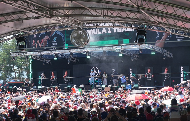 Mercedes-AMG PETRONAS F1 Team