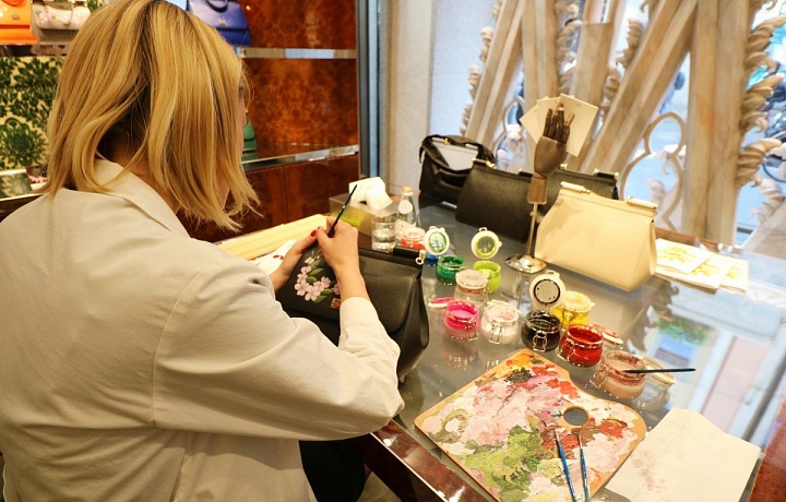 Dolce & Gabbana - hand painted bags