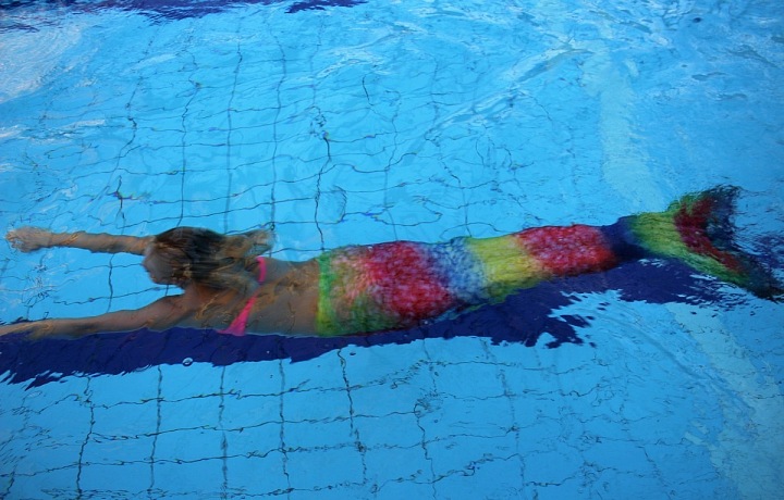 Plavání s ploutví je náročná disciplínu. 