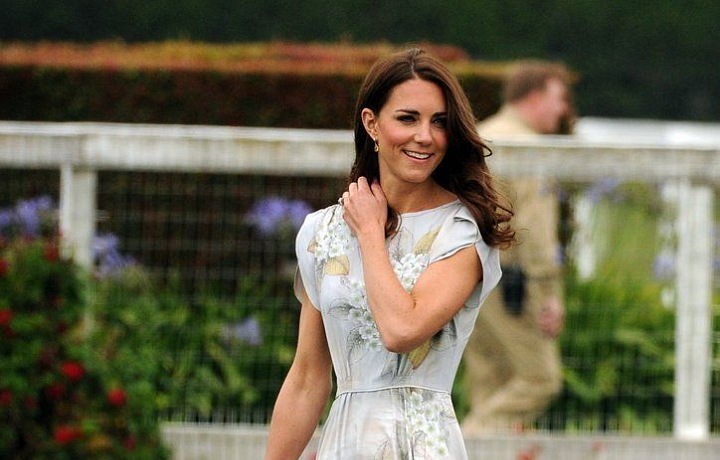 Kate in dress Jenny Packham