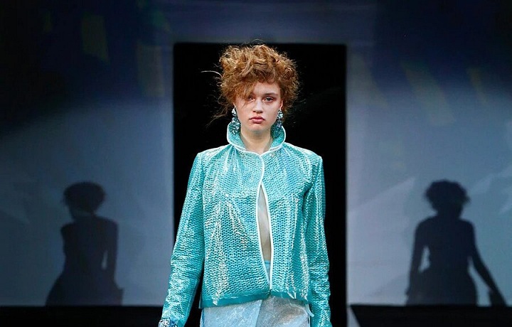 Collection full of gloss