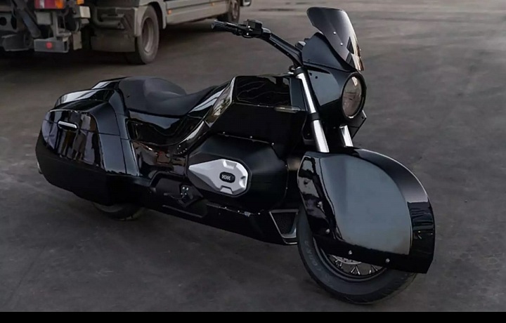 Kalashnikov, new motorbike for Putin