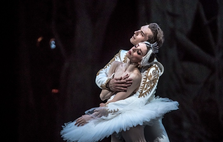 Odetta Alina Nanu and Siegfried Nikita Chetverikov